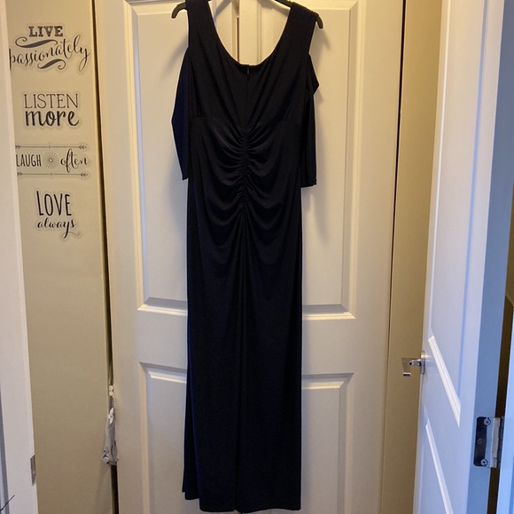 Brand New Elegant Evening dress - Picture 3 of 5